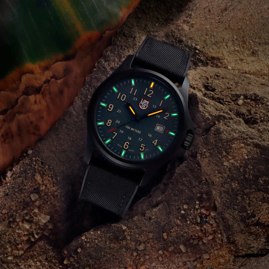 Atacama Field, 43 mm, Urban Adventure - 1977