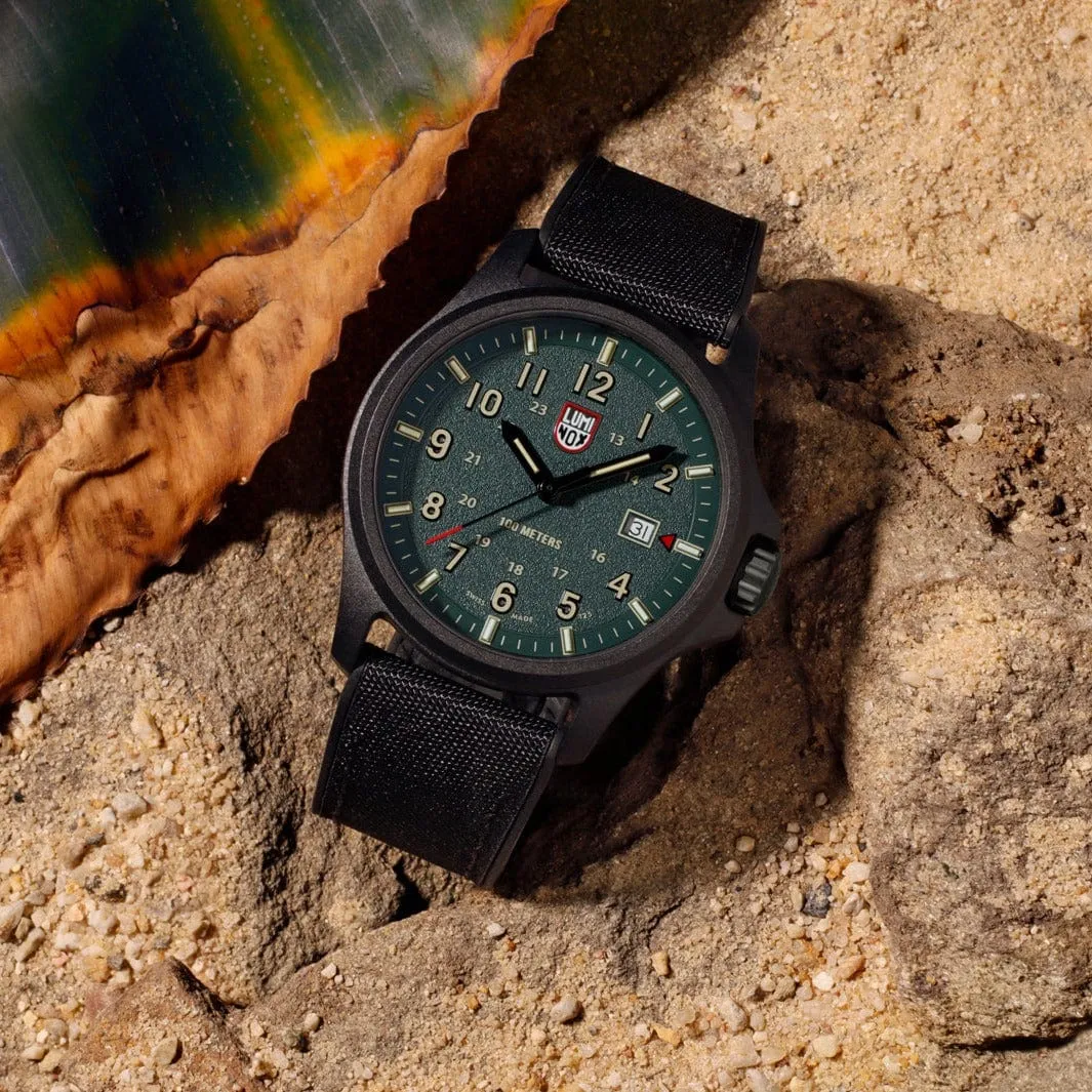 Atacama Field, 43 mm, Urban Adventure - 1977