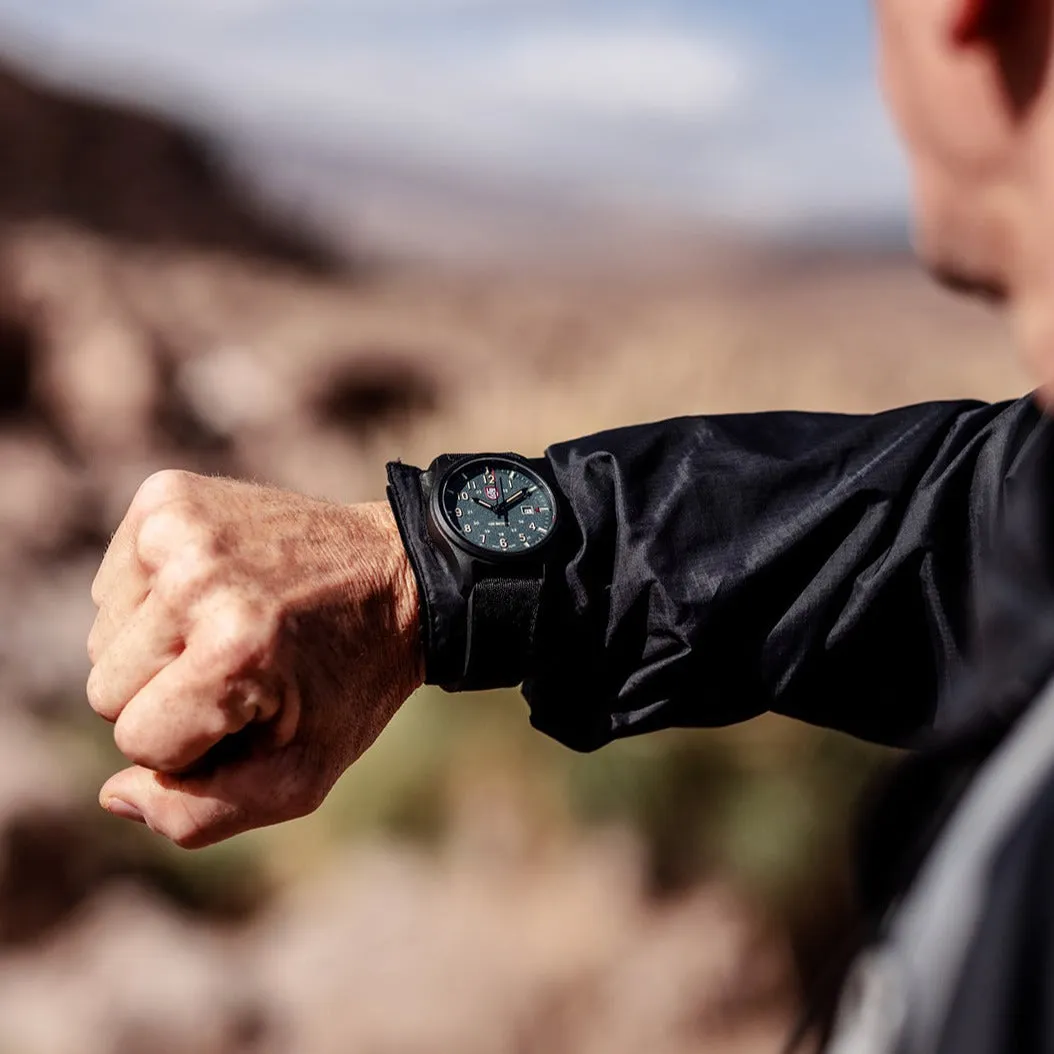 Atacama Field, 43 mm, Urban Adventure - 1977