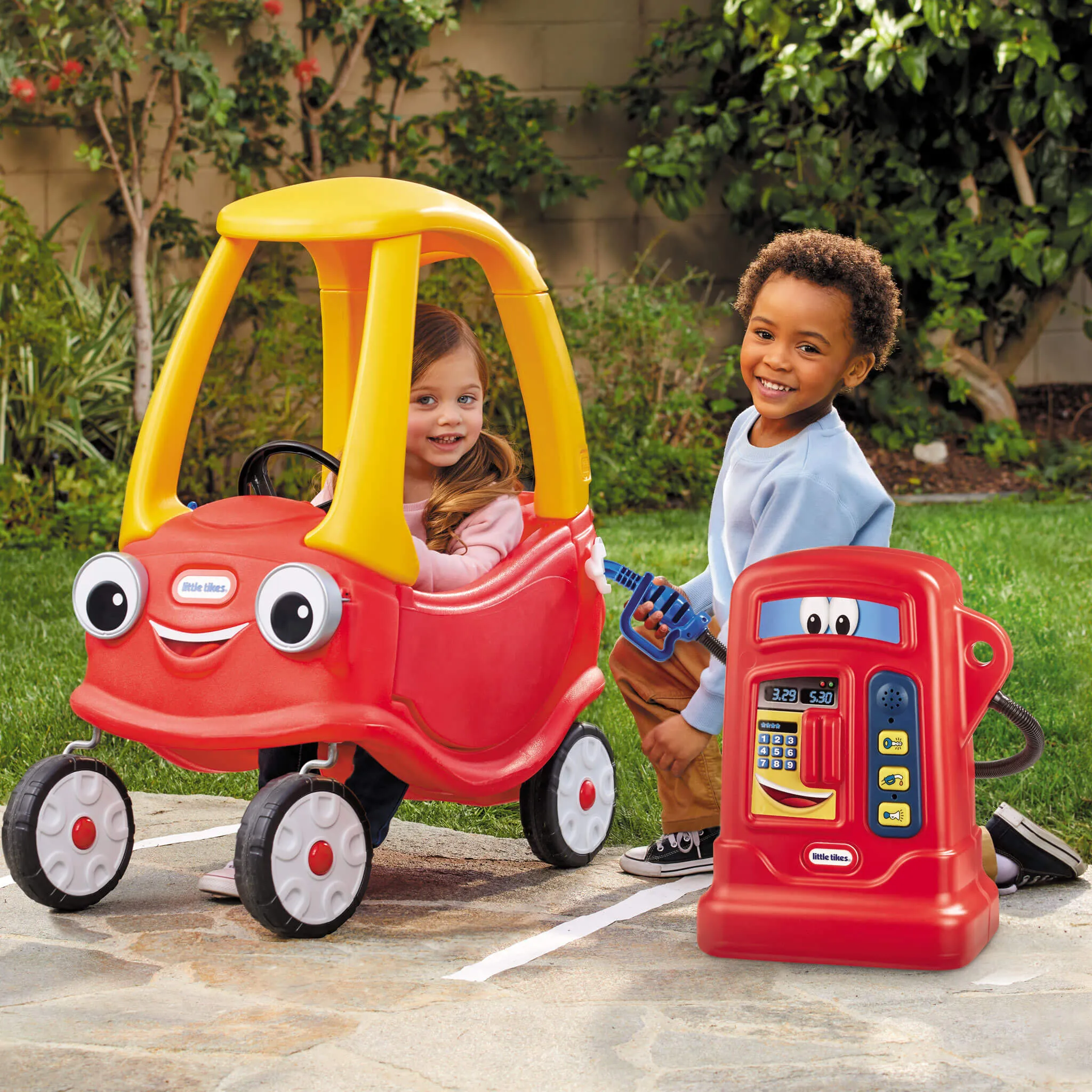 Cozy Pumper Toy – Interactive Gas Pump for Cozy Coupe Vehicles