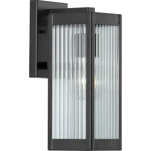 Felton Collection One-Light Small Wall Lantern