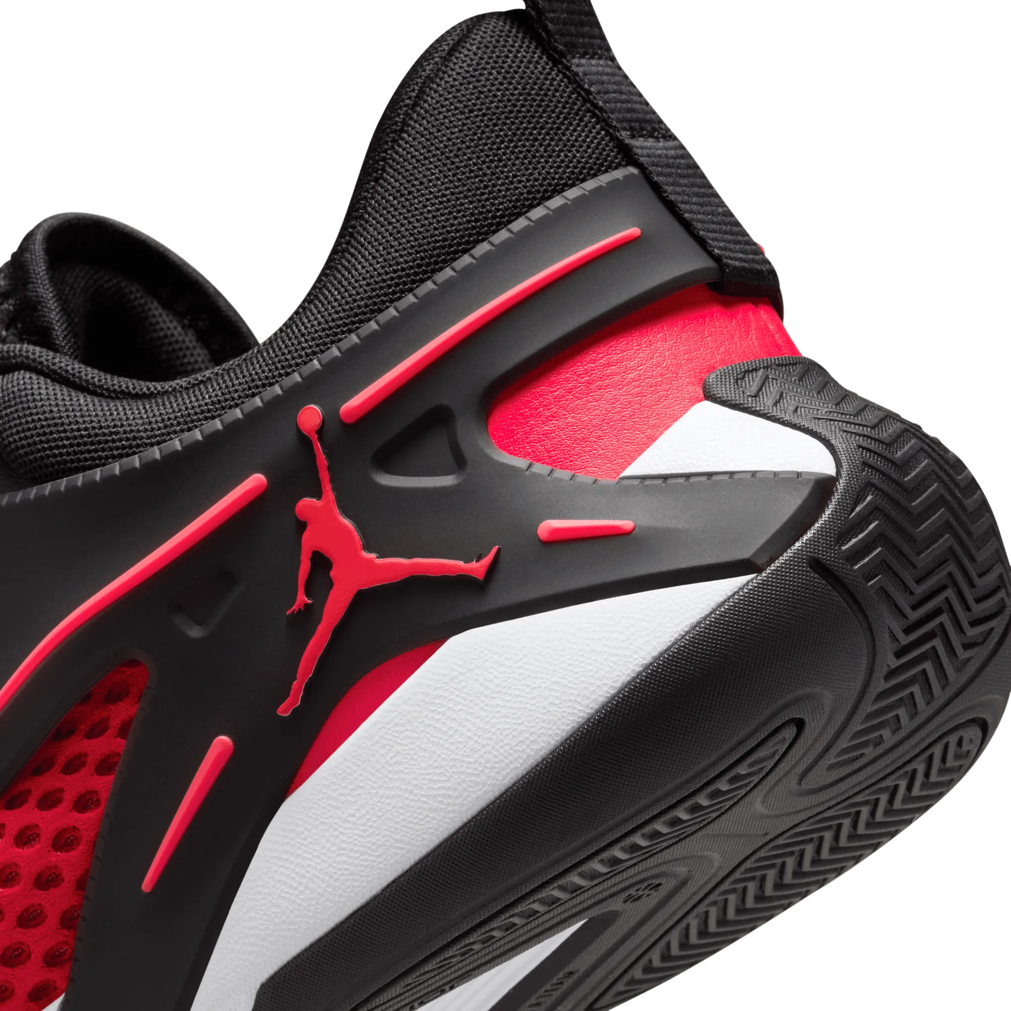 Jordan Men's Heir PF "Bloodline" Basketball Shoes