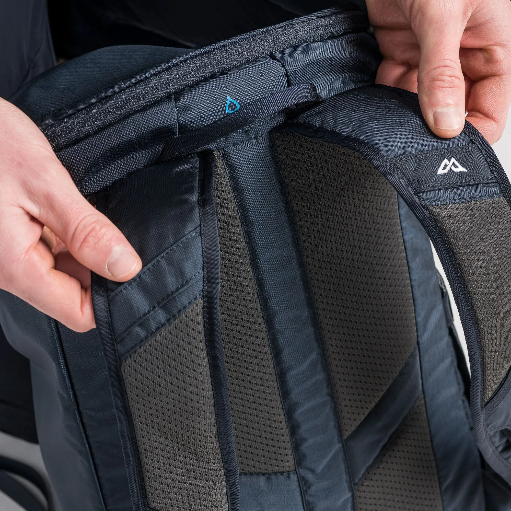 Kathmandu Dash Pack v5