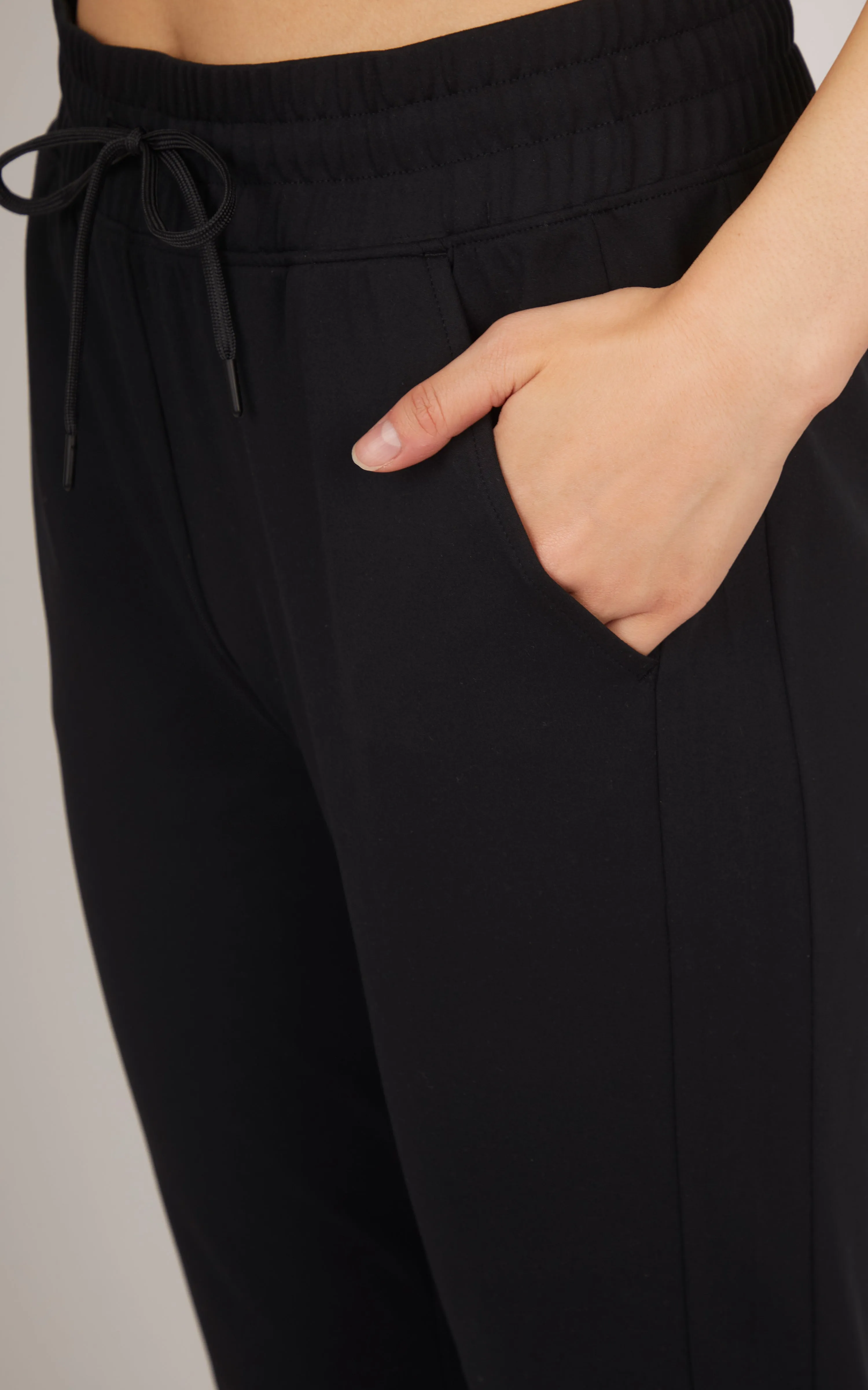 Lux High Waist Jogger