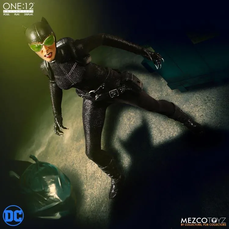 Mezco Toyz ONE:12 Collective: Catwoman Action Figure