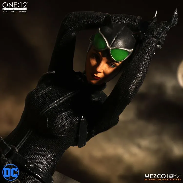 Mezco Toyz ONE:12 Collective: Catwoman Action Figure