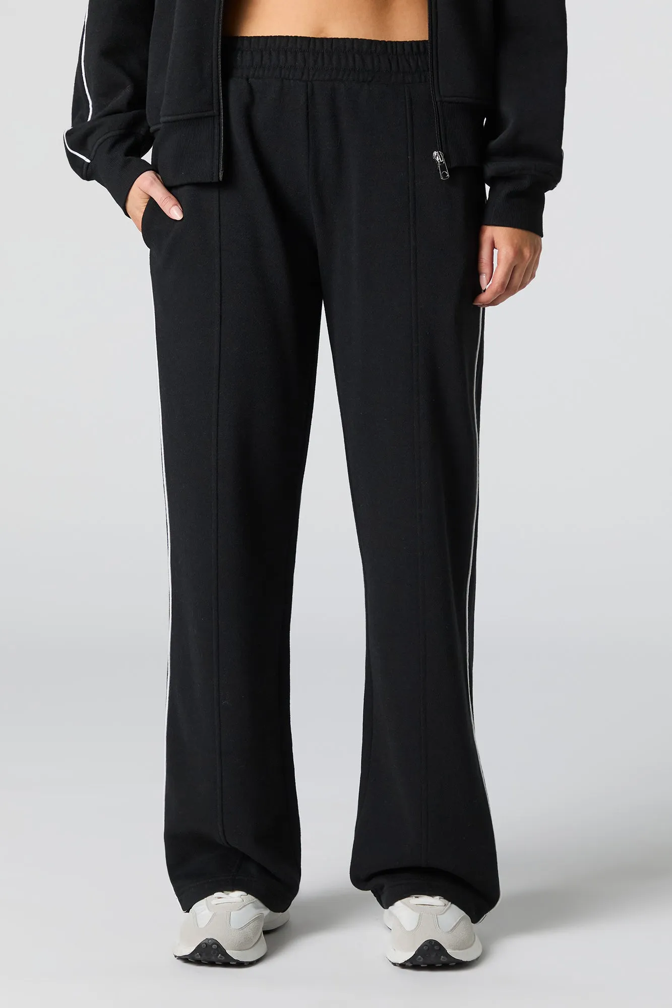 Pantalon d'entraînement Active en molleton avec motif brodé LA