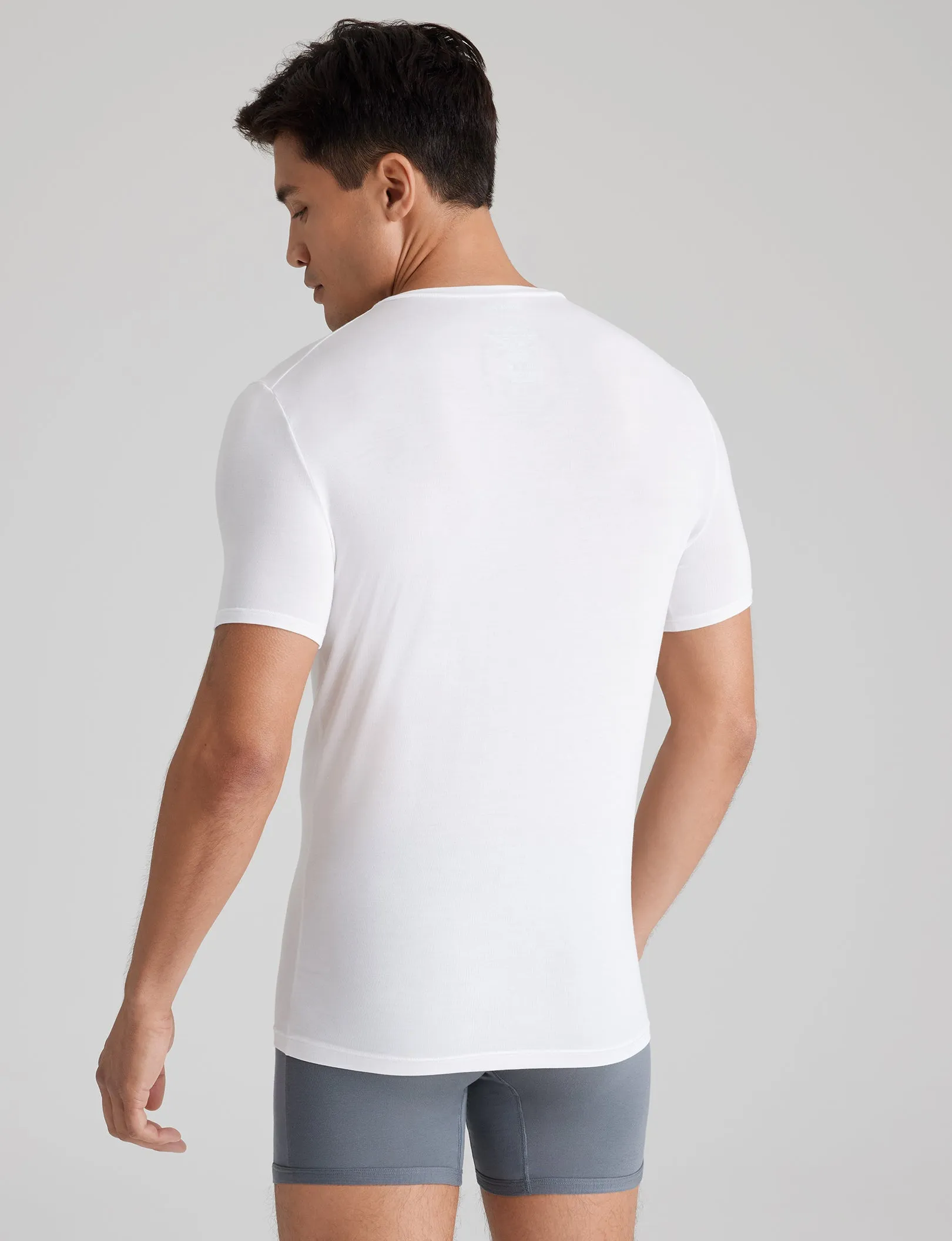 Second Skin Deep V-Neck Stay-Tucked Undershirt