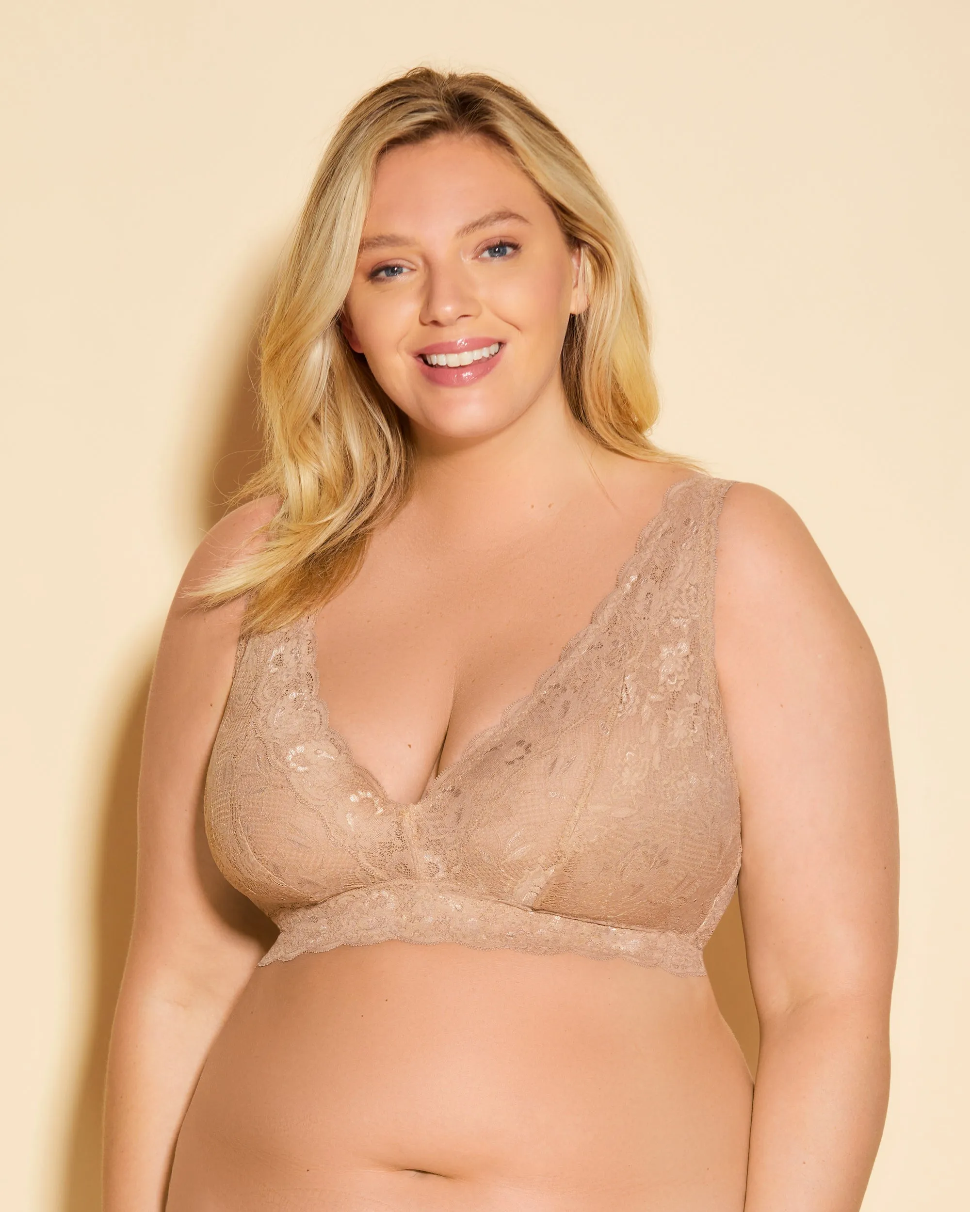 Ultra Curvy Plungie Longline Bralette